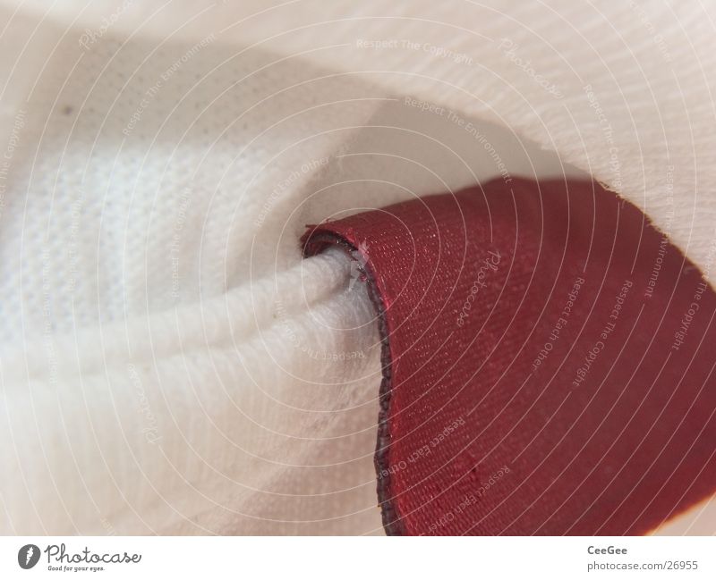 stick one's tongue out Cloth White Red Thread Clothing T-shirt Obscure Cotton Signs and labeling Macro (Extreme close-up) Close-up Detail