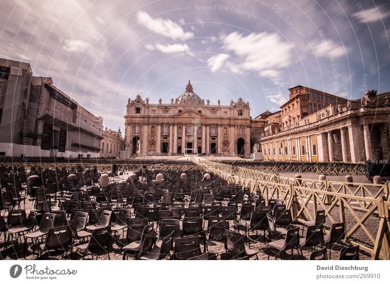 Rome/Pertersdom IV Sightseeing City trip Summer vacation Sky Clouds Beautiful weather Capital city Church Dome Palace Building Tourist Attraction Landmark Brown