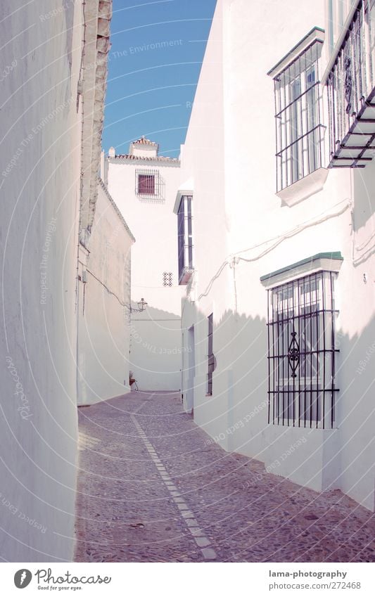 Streets of Andalusia [XLVIII] Arcos de la Frontera Andalucia Spain Village Fishing village Downtown Old town Deserted House (Residential Structure)