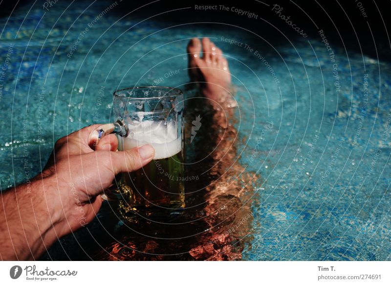 Cheers Summer Lifestyle Luxury Joy Wellness Swimming & Bathing Vacation & Travel Sunbathing Garden Human being Masculine Legs Feet 1 Beer Beer glass