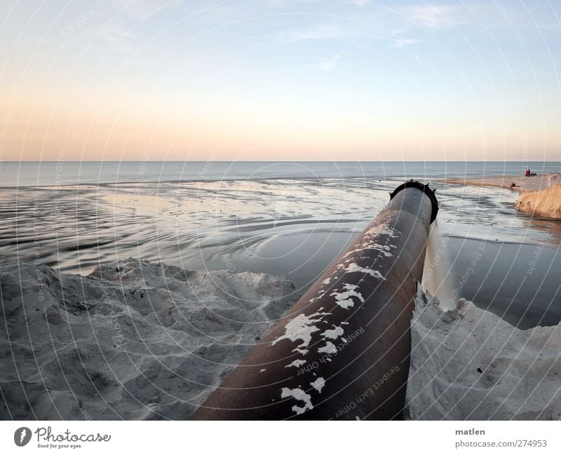 discharge 3 Human being Landscape Sand Air Water Sky Horizon Beautiful weather Coast Beach Ocean Blue Brown introductory remarks Iron-pipe drain Subdued colour