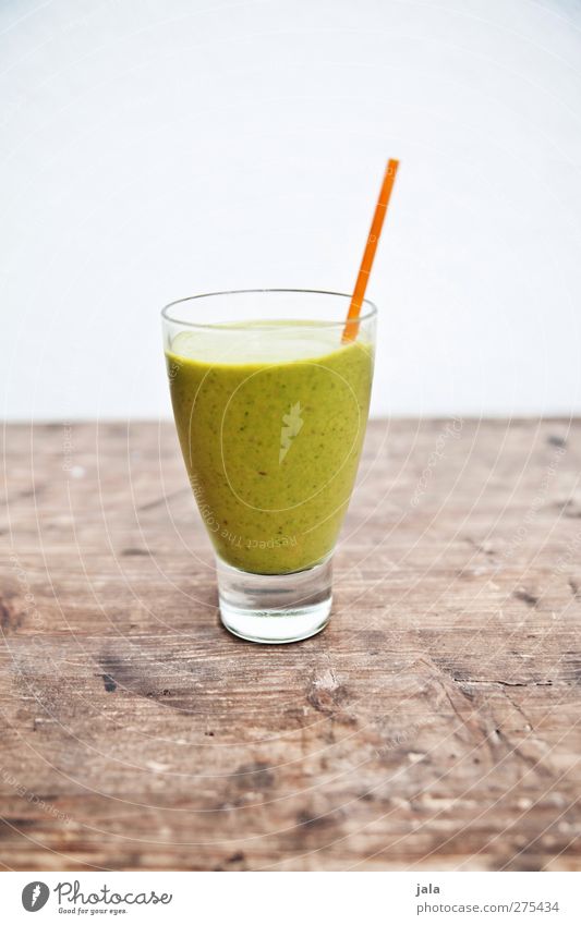 green monster Food Vegetable Fruit Nutrition Organic produce Vegetarian diet Slow food Juice Milkshake Mixed drink Glass Straw Healthy Natural Green