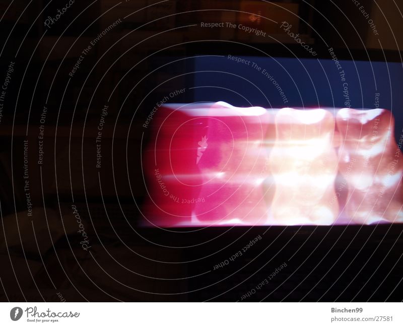 Long drawn Desk Background picture Gummy bears Red Black Yellow Wine gum Computer Long exposure Movement
