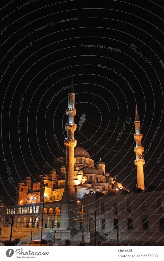 Istanbul at Night Manmade structures Architecture Mosque Minaret Tourist Attraction Belief Religion and faith Islam Islam-Hodja minaret Colour photo