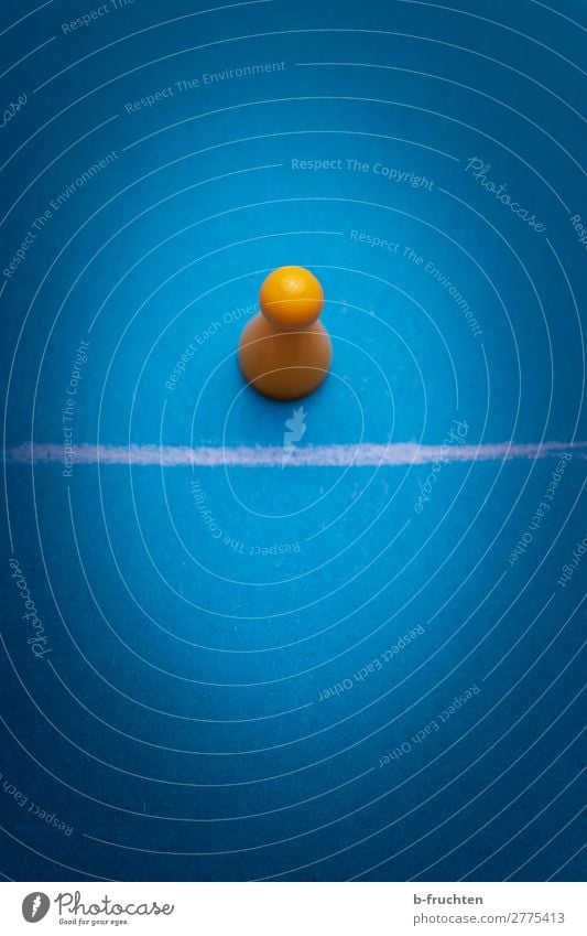 cross-border commuters Toys Sign Line Select Observe Movement Stand Wait Blue Yellow Trust Safety Competition Divide Piece Border Individual Meeting point