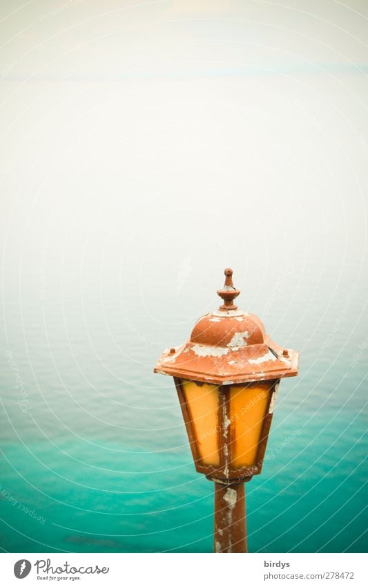 Color( t) Summer Ocean Water Illuminate Esthetic Friendliness Positive Beautiful Uniqueness Idyll Lantern 1 Bright background Turquoise Yellow Horizon