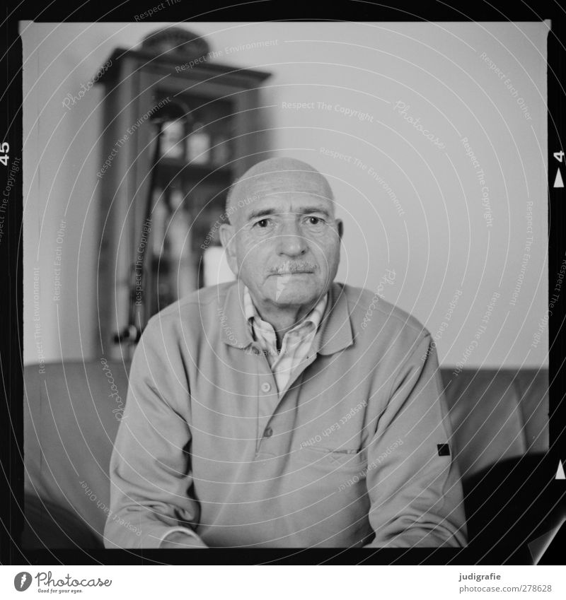 seventy-nine Human being Masculine Man Adults Male senior Senior citizen 1 60 years and older Sit Friendliness Life Black & white photo Interior shot