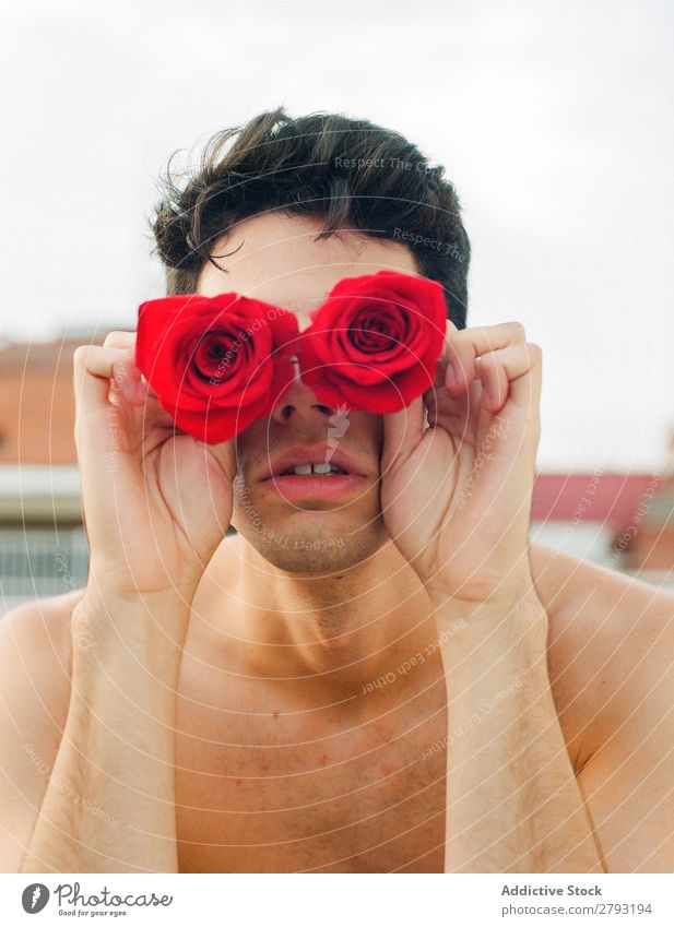 Young man with red flowers Man Flower Fresh Red Youth (Young adults) Rose Brunette Guy shirtless Surprise Gift Indicate romantic Aromatic Feasts & Celebrations