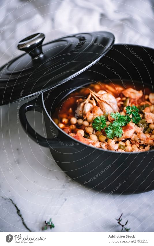 Cooked vegetables of vigil potaje stew Soup Close-up Cup Preparation Ingredients Stock To feed Food Nutrition potage Garlic Chickpeas Cod vigil potage cocotte