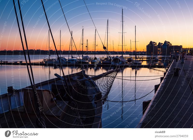 The city harbour in Rostock in the morning Vacation & Travel Tourism House (Residential Structure) Nature Water Climate Weather River Town Harbour Building