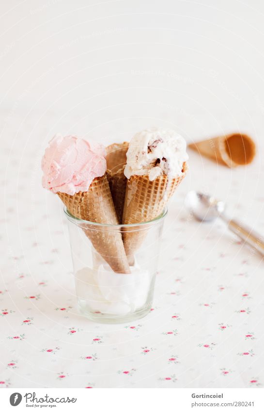 ice cream Food Dessert Ice cream Candy Nutrition Sweet Ice cream ball Ice-cream cone Refrigeration Summery Fruit ice cream Food photograph Delicious