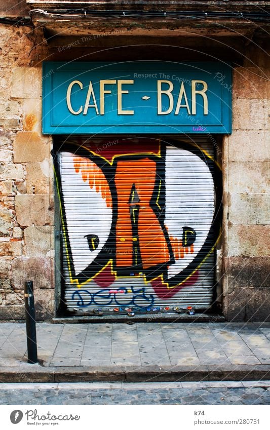 CAFE BAR DAD Bar Cocktail bar Gastronomy Town House (Residential Structure) Wall (barrier) Wall (building) Facade Door Street Stone Wood Metal Graffiti Wait