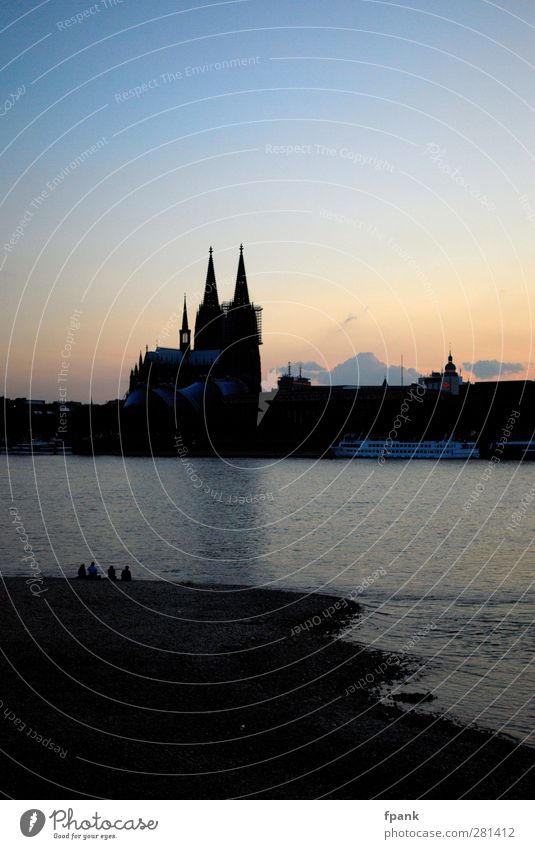 The other evening on the Rhine Sightseeing City trip River bank Cologne Town Skyline Dome Manmade structures Tourist Attraction Landmark Inland navigation