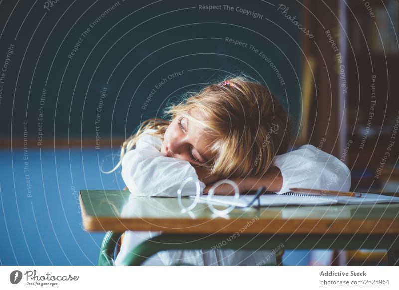 Pupil girl sleeping in classroom Girl Classroom Sleep Desk Fatigue Rest Break Relaxation Table Cute Education School Grade (school level) Student