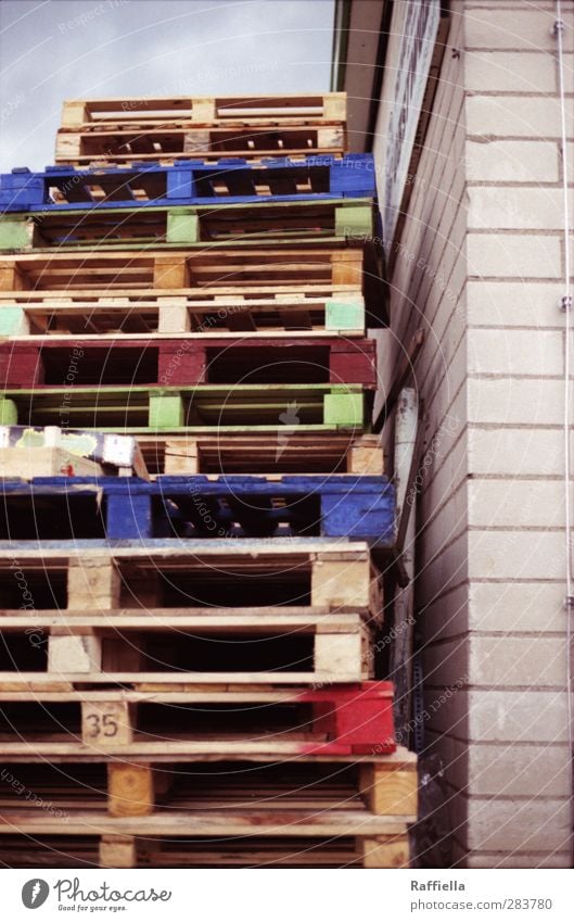 Market hall II Tower Wall (barrier) Wall (building) Facade Blue Multicoloured Green Red Palett Building stone Stack Sky Covered market Colour photo