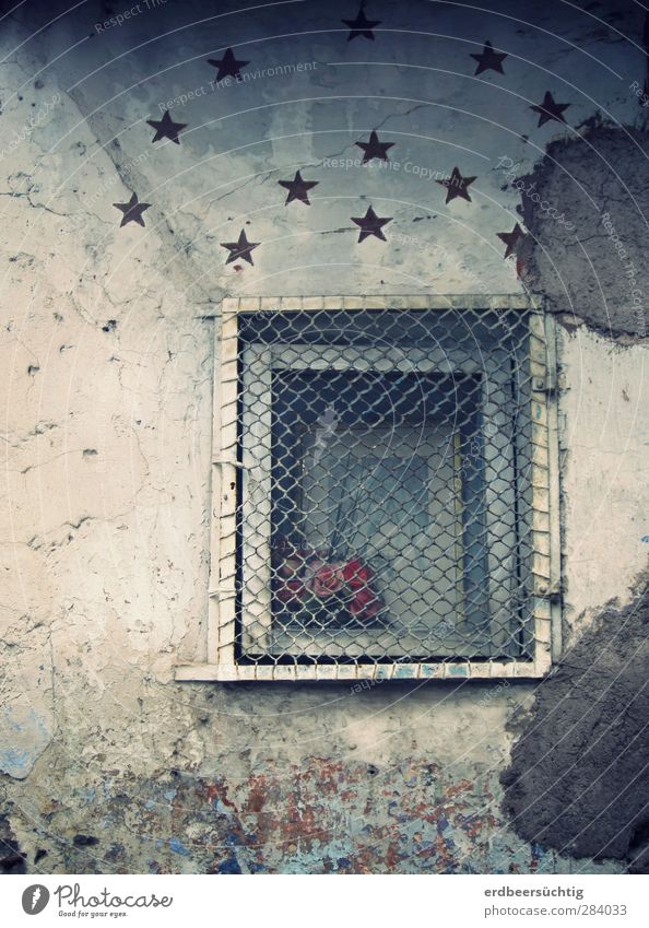 Window to the stars Stars Small Town Old town House (Residential Structure) Manmade structures Wall (barrier) Wall (building) Facade Plaster Bouquet Stone