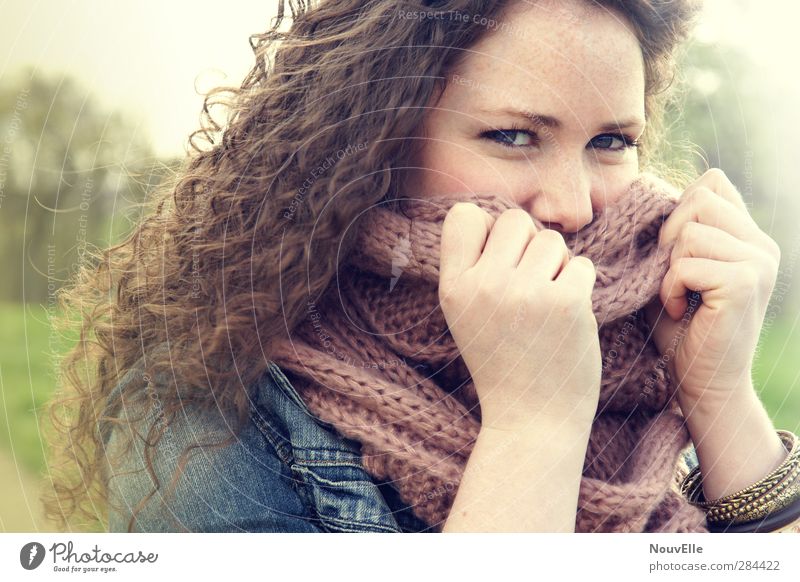 I can feel you. Jeans jacket Accessory Scarf Brunette Curl Emotions Happy Contentment Joie de vivre (Vitality) Trust Safety Warm-heartedness Love Infatuation