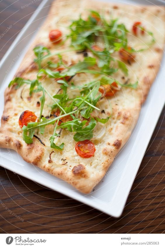 tarte flambée Vegetable Pizza ruccola Lettuce Nutrition Lunch Vegetarian diet Plate Fresh Healthy Delicious Self-made Colour photo Interior shot Deserted