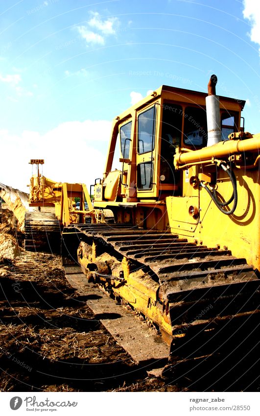 bringing out the peat Bog Old-school Yellow deep plough Tracked vehicle