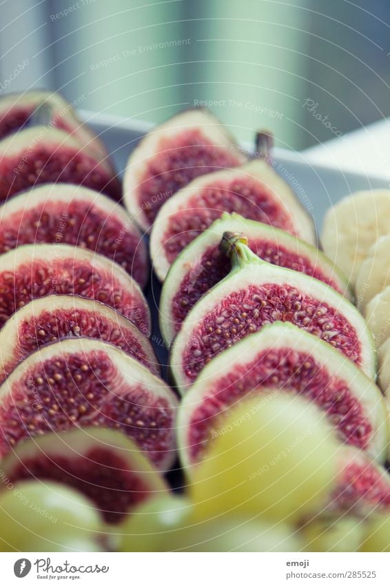 fruity Fruit Nutrition Breakfast Organic produce Vegetarian diet Diet Healthy Delicious Fig Colour photo Interior shot Close-up Detail Macro (Extreme close-up)