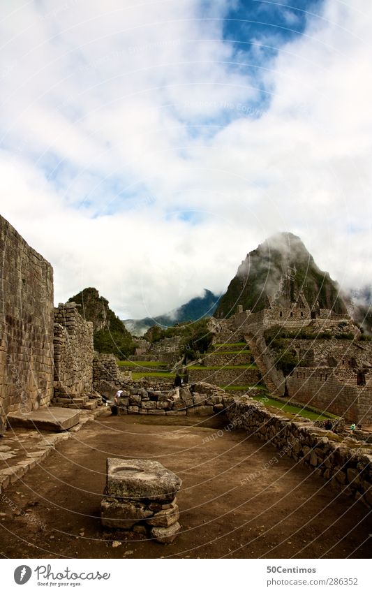 Machu Picchu, Peru South America Cuzco Machu Pichu Apocalypse World heritage Exterior shot Colour photo Deep depth of field Clouds Plant