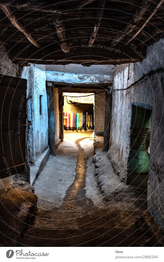 old town quarter Morocco Africa House (Residential Structure) Manmade structures Building Wall (barrier) Wall (building) Facade Poverty Authentic Simple