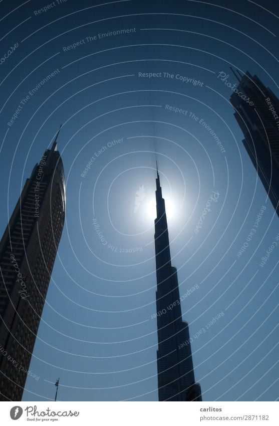 Palace of the Republic ... in part Dubai United Arab Emirates Burj Khalifa High-rise Landmark Megalomania construction boom Economic growth Economic crisis