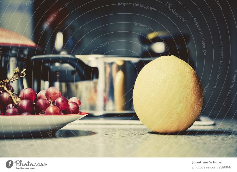 kitchen scene Food Fruit Nutrition Dinner Organic produce Vegetarian diet Delicious Bunch of grapes Plate Violet Red Food photograph Dessert Vitamin To enjoy