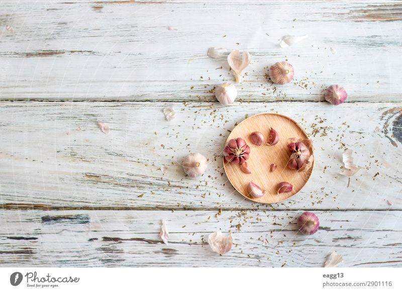 View of several heads of garlic, prepared for cooking Food Vegetable Herbs and spices Nutrition Eating Vegetarian diet Diet Life Kitchen Nature Plant Fresh