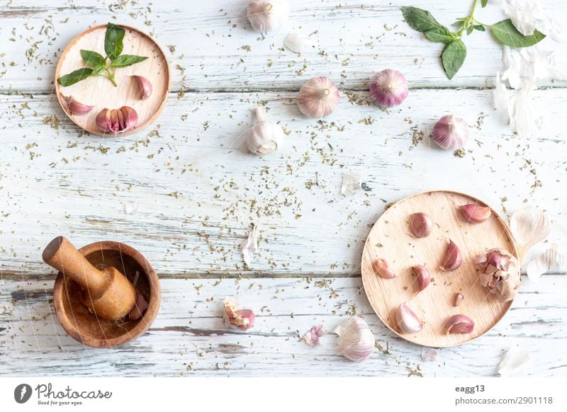 View of several heads of garlic, prepared for cooking Food Vegetable Herbs and spices Nutrition Eating Vegetarian diet Diet Life Kitchen Nature Plant Fresh