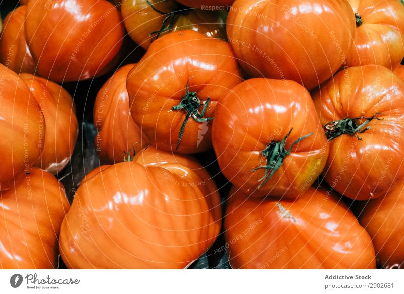 Heap of fresh tomatoes Tomato Mature Fresh Tasty Red Accumulation Vegetable Food Vegetarian diet Organic Healthy Vitamin Juicy Diet Ingredients Nutrition