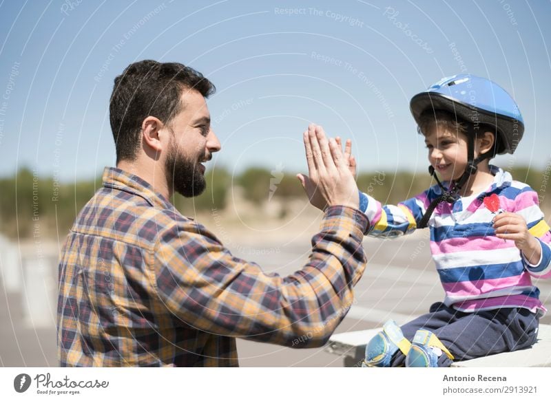 Hi five my child Lifestyle Happy Child Human being Boy (child) Man Adults Father Family & Relations 2 3 - 8 years Infancy 30 - 45 years Beard Touch Smiling