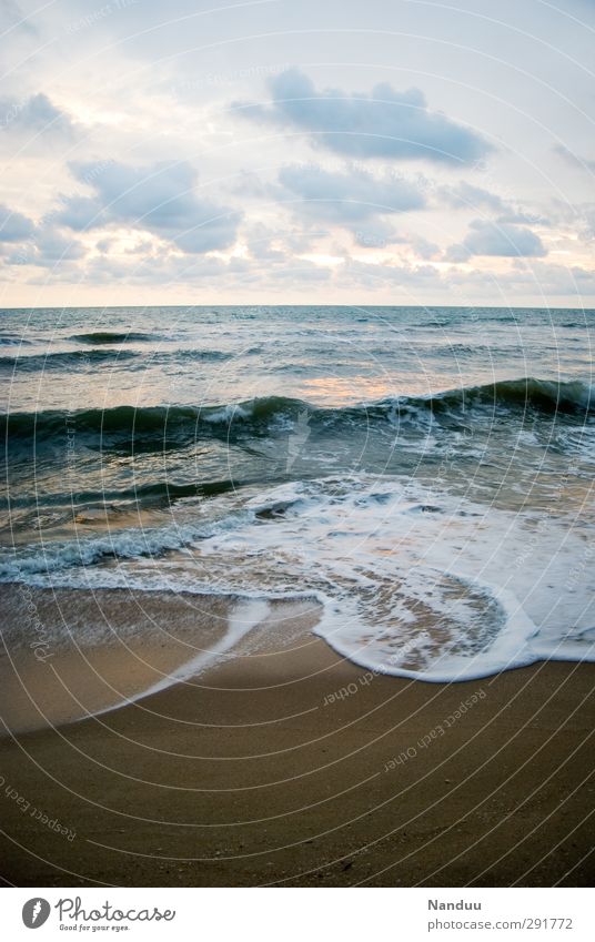 ~~~~~~~~~~~~~ Environment Nature Landscape Elements Water Beautiful weather Coast Esthetic Infinity Ocean Beach Calm Clouds Pastel tone Colour photo