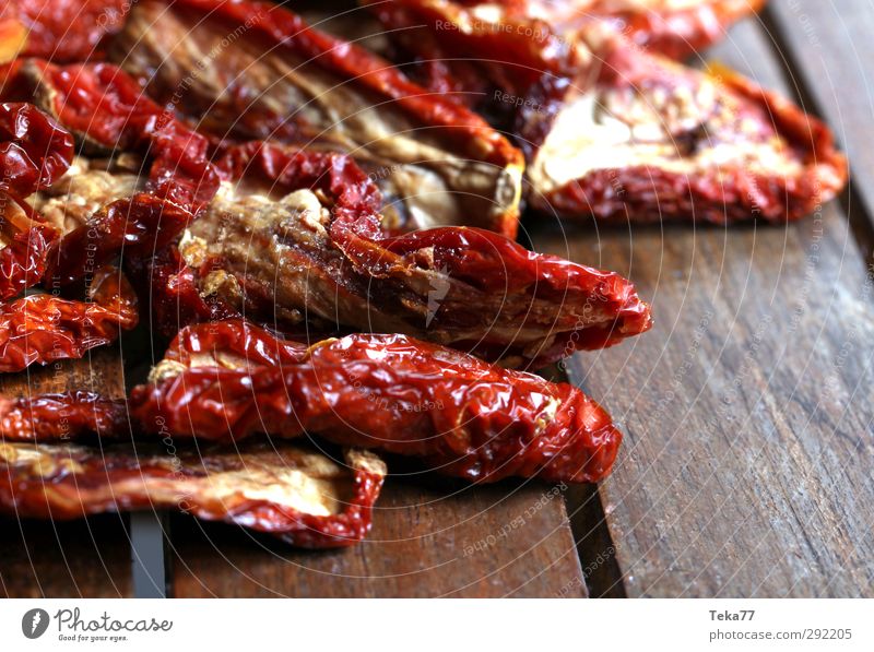 dried tomatoes Food Herbs and spices Eating Organic produce Vegetarian diet Climate Tomato Dried Subdued colour Studio shot Close-up Macro (Extreme close-up)