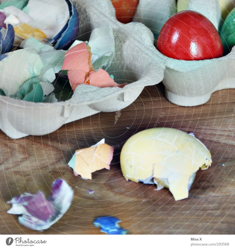 eggs Food Nutrition Breakfast Dinner Organic produce Easter Broken Delicious Multicoloured Easter egg Eggshell Hen's egg Colour Food photograph Eggs cardboard