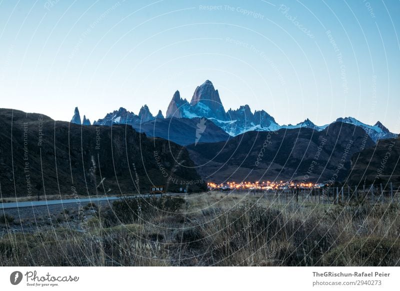 El Chaltén - Fitz Roy - Cerro Torre Nature Landscape Blue Brown Black Fitz Roy mountain Light Village Tourism Mountain Patagonia Famousness Snow Moody Dark