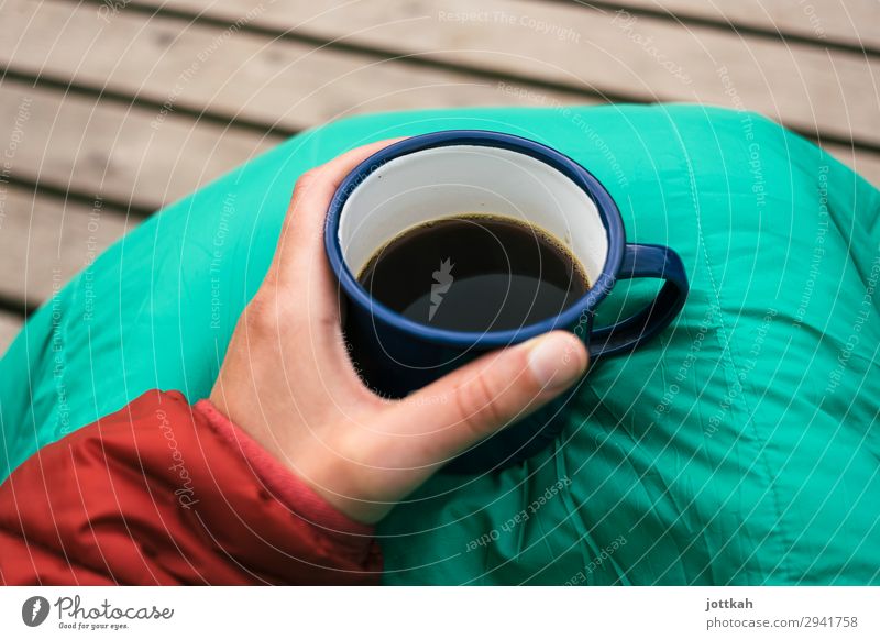 Camping Coffee Breakfast Beverage Drinking Hot drink Cup Mug Contentment Relaxation Fragrance Vacation & Travel Adventure Hiking Hand Fingers To hold on Sit