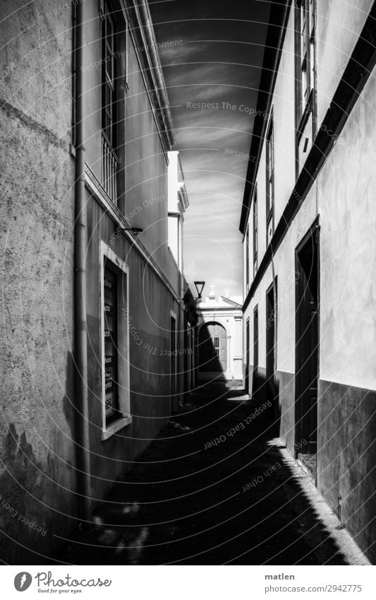 chapel climb Town Old town Deserted House (Residential Structure) Church Architecture Wall (barrier) Wall (building) Facade Window Street Dark Bright Alley