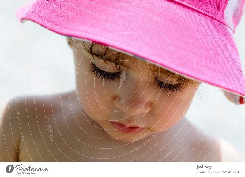 Close-up potrait of adorable little girl wearing sun hat Lifestyle Joy Happy Beautiful Face Summer Sun Child Human being Feminine Baby Girl Woman Adults Infancy