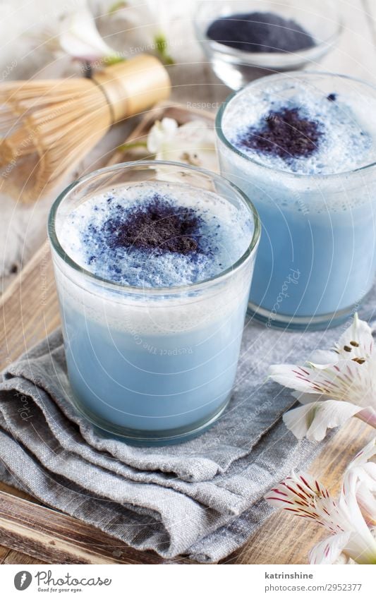 Blue matcha milk Breakfast Vegetarian diet Bowl Flower Natural White blue matcha foam Froth latte Beater butterfly pea Powder drink antioxidant Dried food