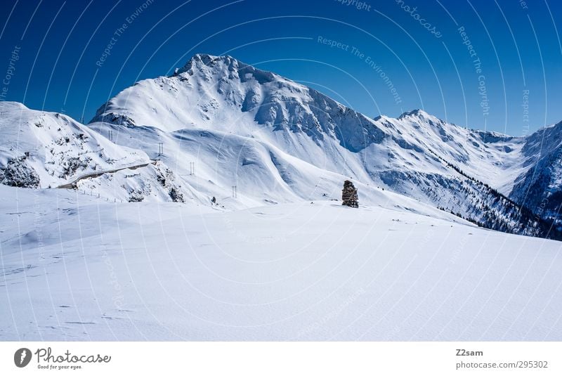 Direction Jaufenpass Environment Nature Landscape Sky Cloudless sky Winter Beautiful weather Snow Alps Mountain Peak Sharp-edged Far-off places Gigantic Cold