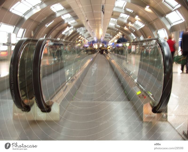 Airport Treadmill Moving pavement Round Conveyor belt Escalator Long exposure Distorted Deep