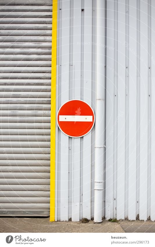 -. Deserted Industrial plant Factory Parking garage Building Wall (barrier) Wall (building) Facade Door Garage door Gate Transport Logistics Road traffic