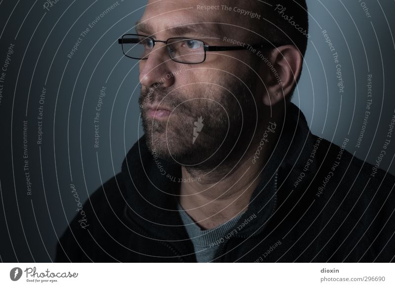 unmasked Human being Masculine Man Adults Head Facial hair 1 45 - 60 years Eyeglasses Looking Dark Colour photo Interior shot Studio shot Copy Space left