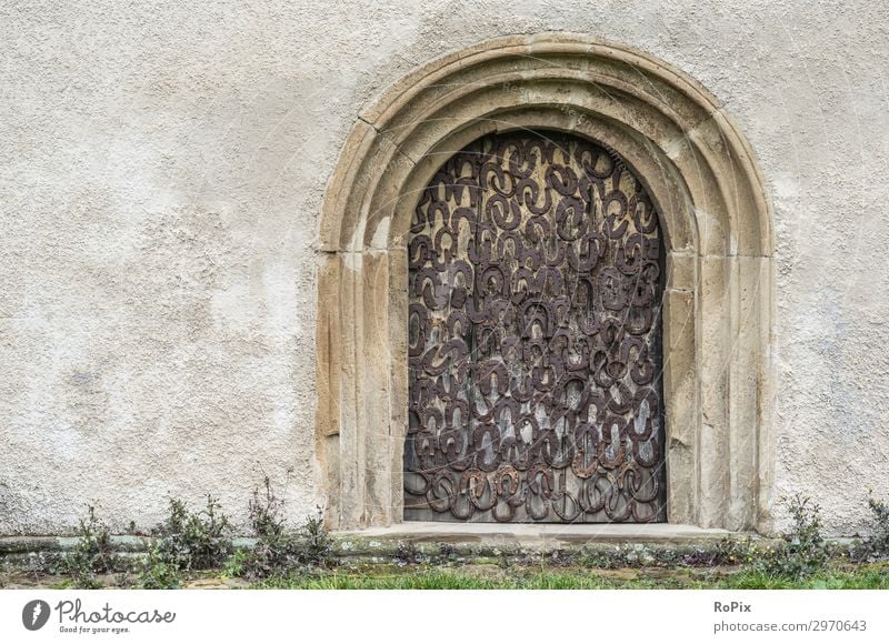 Horseshoes on a old door. Lifestyle Style Design Harmonious Meditation Leisure and hobbies Vacation & Travel Tourism Sightseeing Workplace Economy Trade