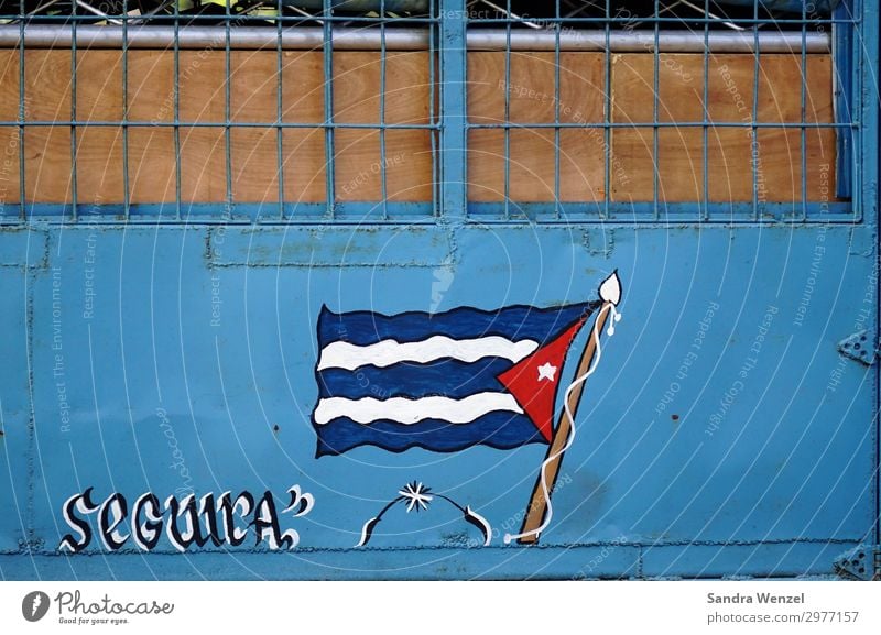 cuba Art Work of art Painting and drawing (object) Havana Cuba Wall (barrier) Wall (building) Sign Graffiti Uniqueness Independence Revolution Flag Caribbean