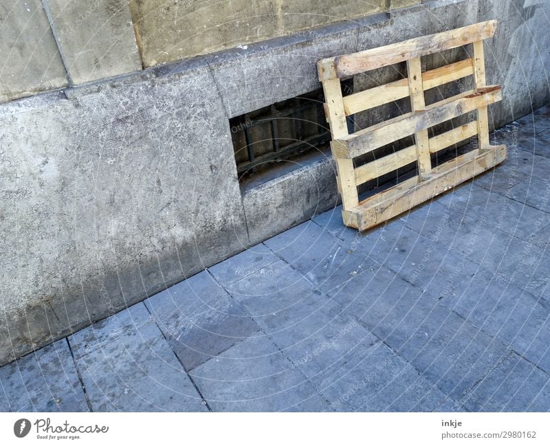 Europallet in Cuba Deserted Facade Window Cellar window Street Sidewalk Palett Wood Authentic Simple Logistics Ajar Leave behind Colour photo Subdued colour