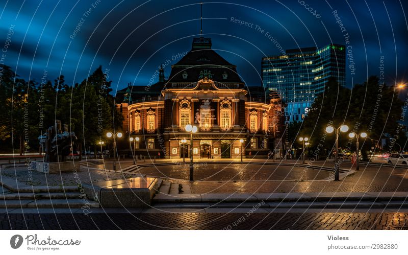 Music is in the air Hamburg Night shot Dark Laeiszhalle Berlin Concert House Neo baroque Johannes Brahms Square Lighting Long exposure Twilight Monument