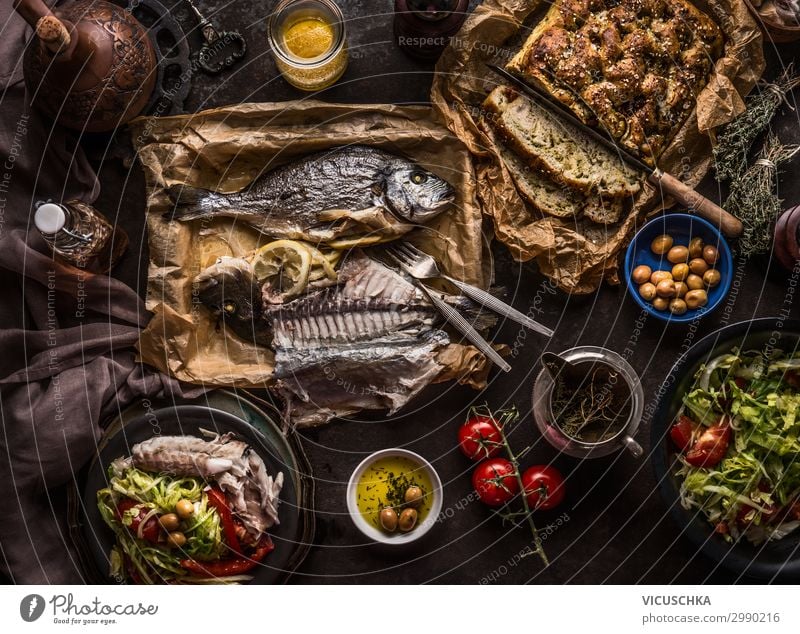 Mediterranean Cuisine Gerischte Food Fish Vegetable Lettuce Salad Bread Nutrition Lunch Banquet Organic produce Diet Crockery Plate Bowl Cutlery Style Design