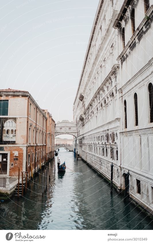 Venice River Town Outskirts House (Residential Structure) Facade Tourist Attraction Exceptional Tourism Colour photo Exterior shot Deserted Day